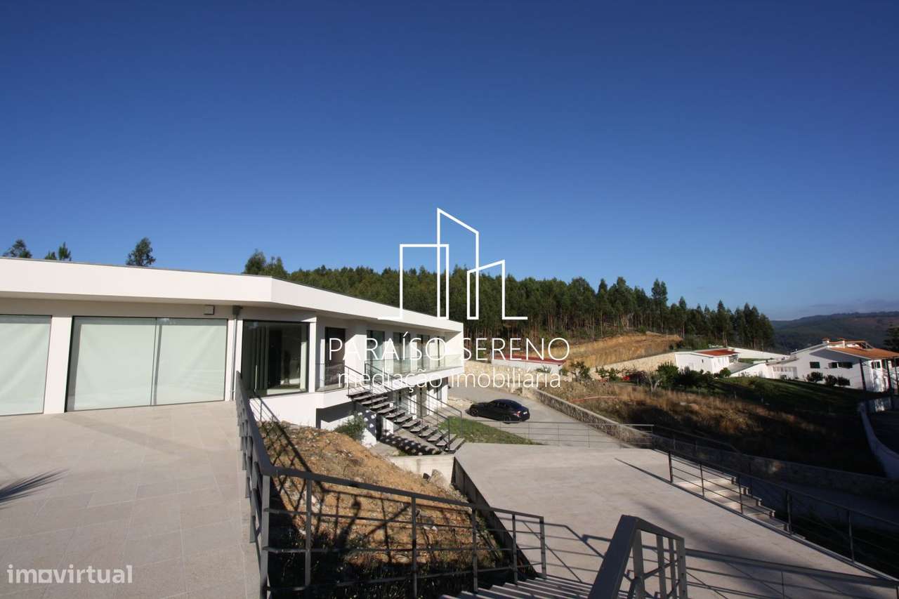 Moradia de Luxo em S. Miguel do Mato-9