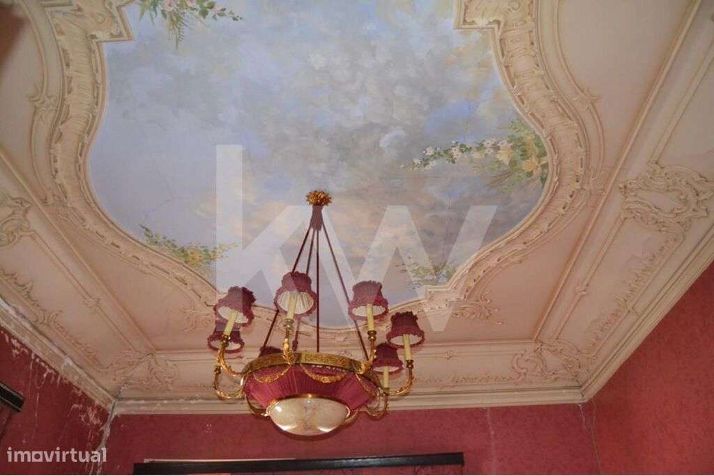 Palácio CASA GRANDE para Venda no Centro do Tortosendo do Sec. XX - Grande imagem: 5/59