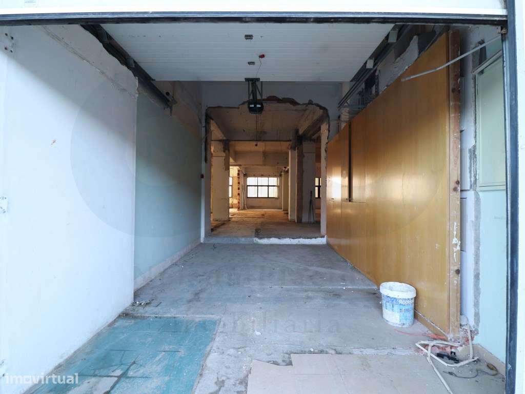 Escritórios, Co-Working ou Espaço de Múltiplas Utilizações com Esta...-4