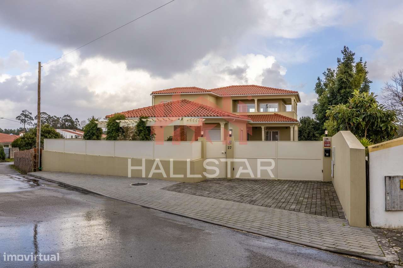 Moradia de Luxo T4 / Lote com 890m² / Marinha Grande-55