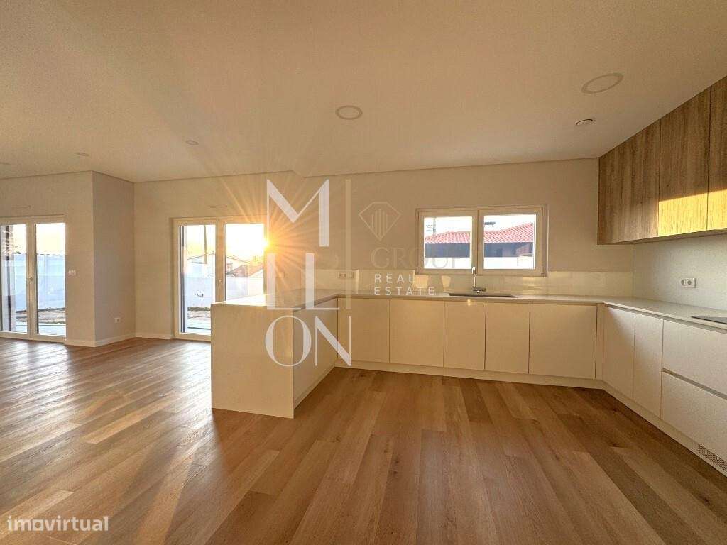 Moradia T3+1 Isolada Santo Isidoro, Ericeira - Grande imagem: 4/35