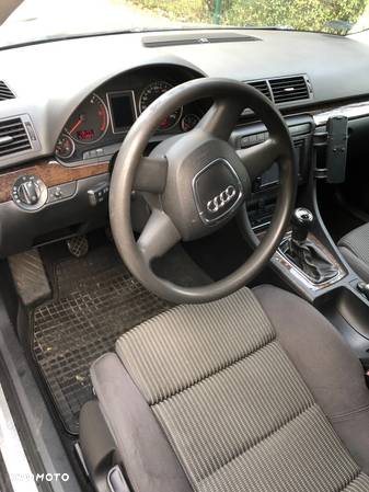 Audi A4 Avant 2.5 TDI - 10