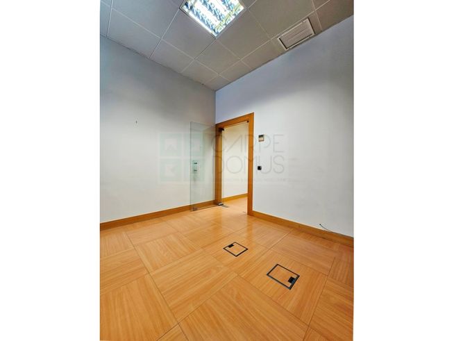 Escritório com 14 salas, na Quinta da Beloura, Sintra-12