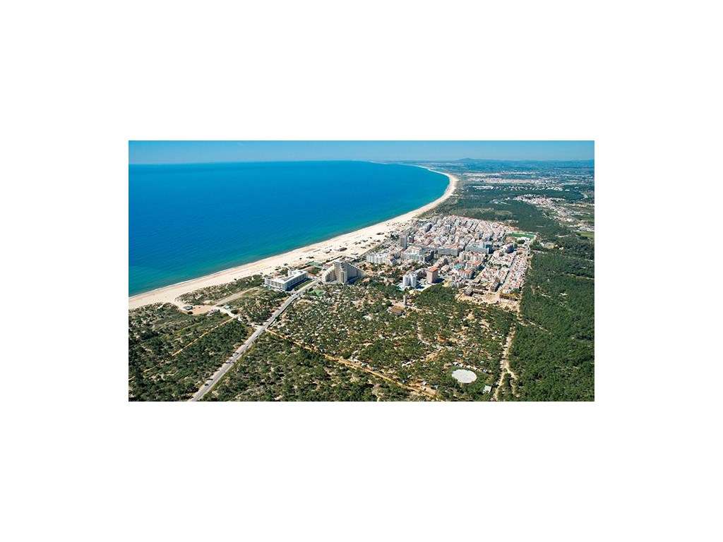 Apartamento T2 de linhas modernas na segunda linha de praia em Mont... - Grande imagem: 4/23