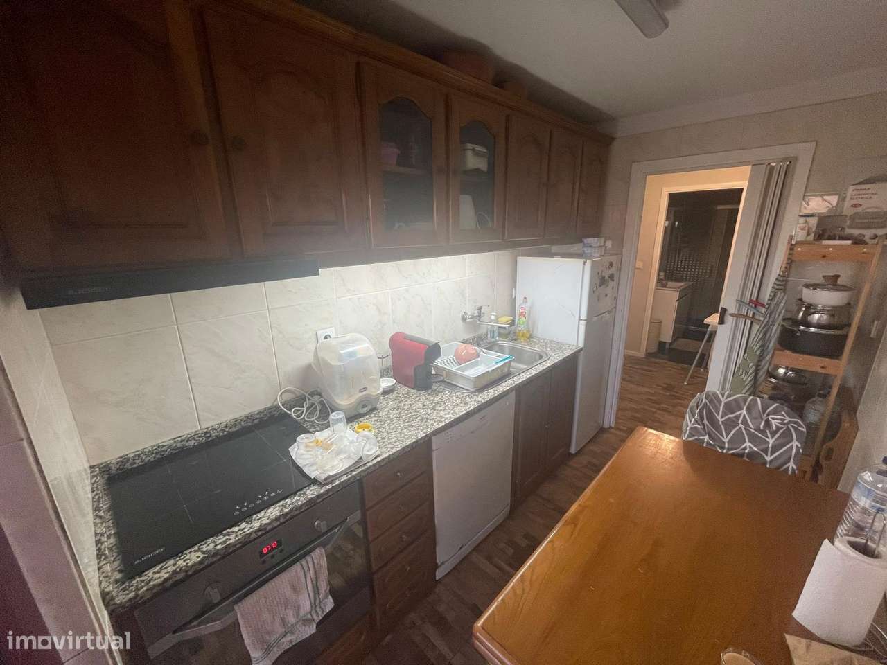 Oportunidade - T2 - C/ Varanda - Forno, Rio Tinto, Areosa-1