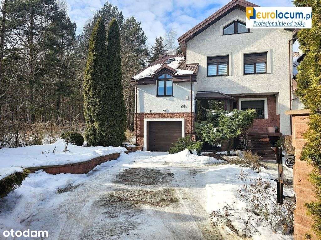 Dom w zabudowie szeregowej-0