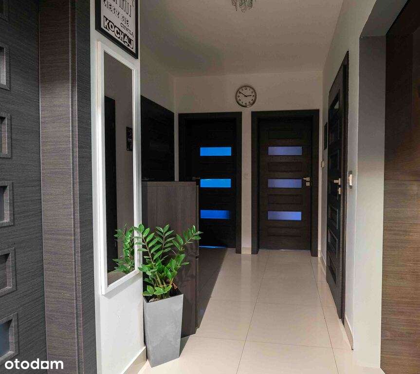 3 pok. z dużym tarasem i działką w centrum Marek-9