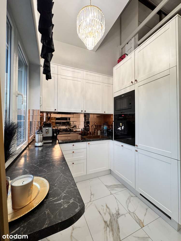 Wspaniałe mieszkanie na popularnych 4 Wieżach! Do wejścia! Idealne!-4