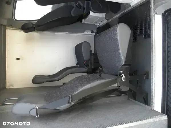 Volkswagen CRAFTER - 9