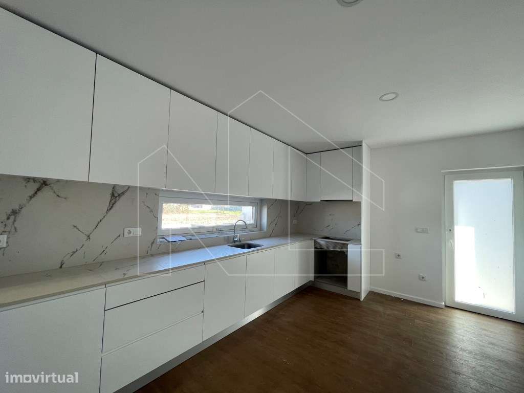 Moradia T4 - Aveiro - Grande imagem: 3/21