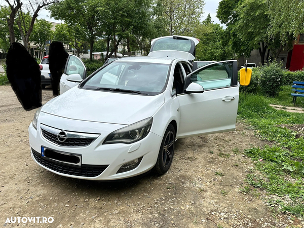 Opel Astra 2.0 CDTI Enjoy - 10