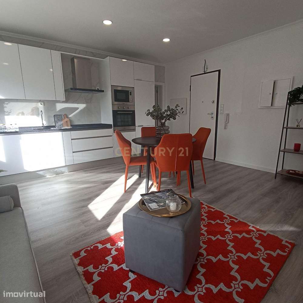 T3 ESTREAR em BENFICA com Garantia + Mobília Incluída + Vista Monsanto - Grande imagem: 4/17