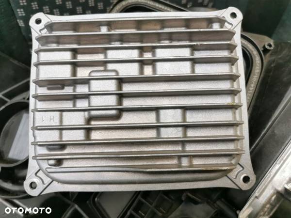 PRZETWORNICA MODUŁ LED MERCEDES A2479004104 - 1