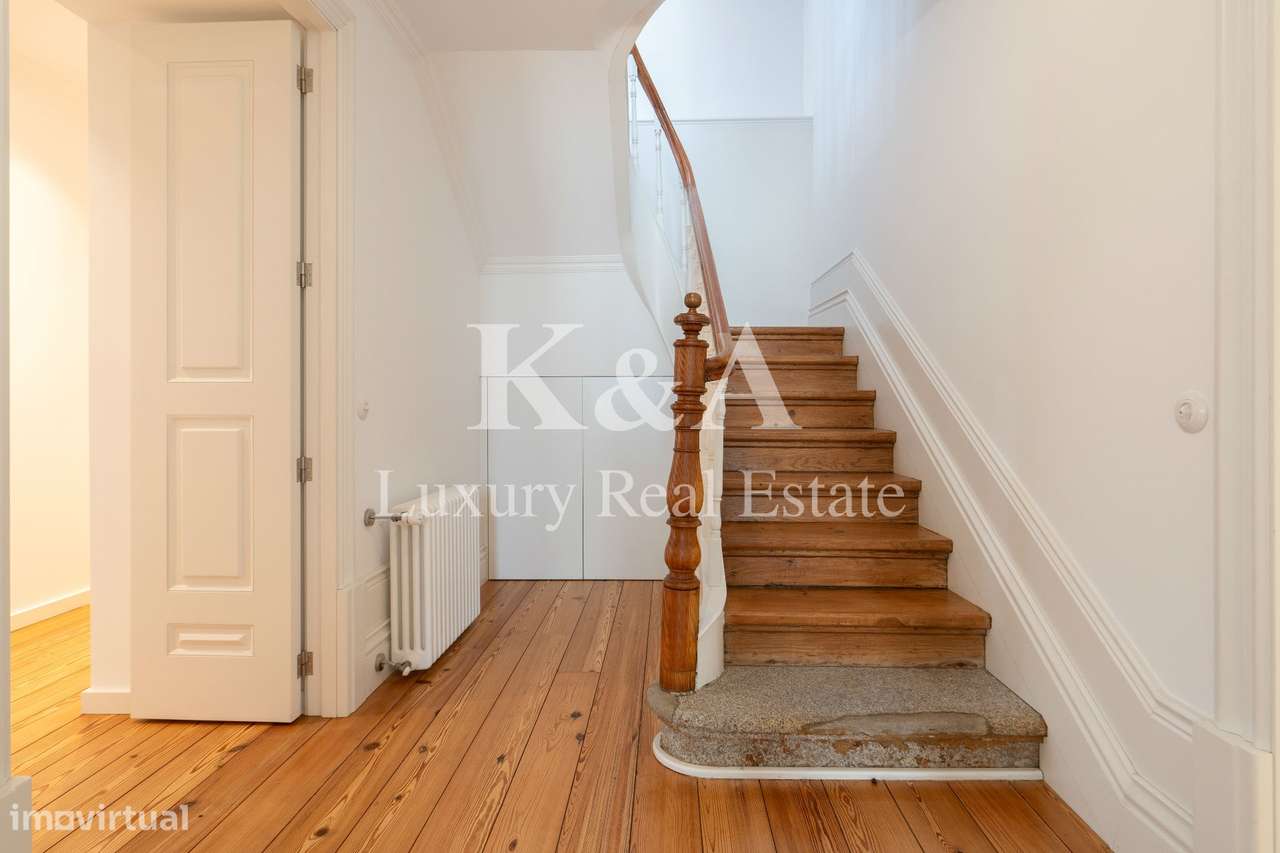 Moradia Centenária na zona histórica da Foz, com vistas rio e mar - Grande imagem: 5/47