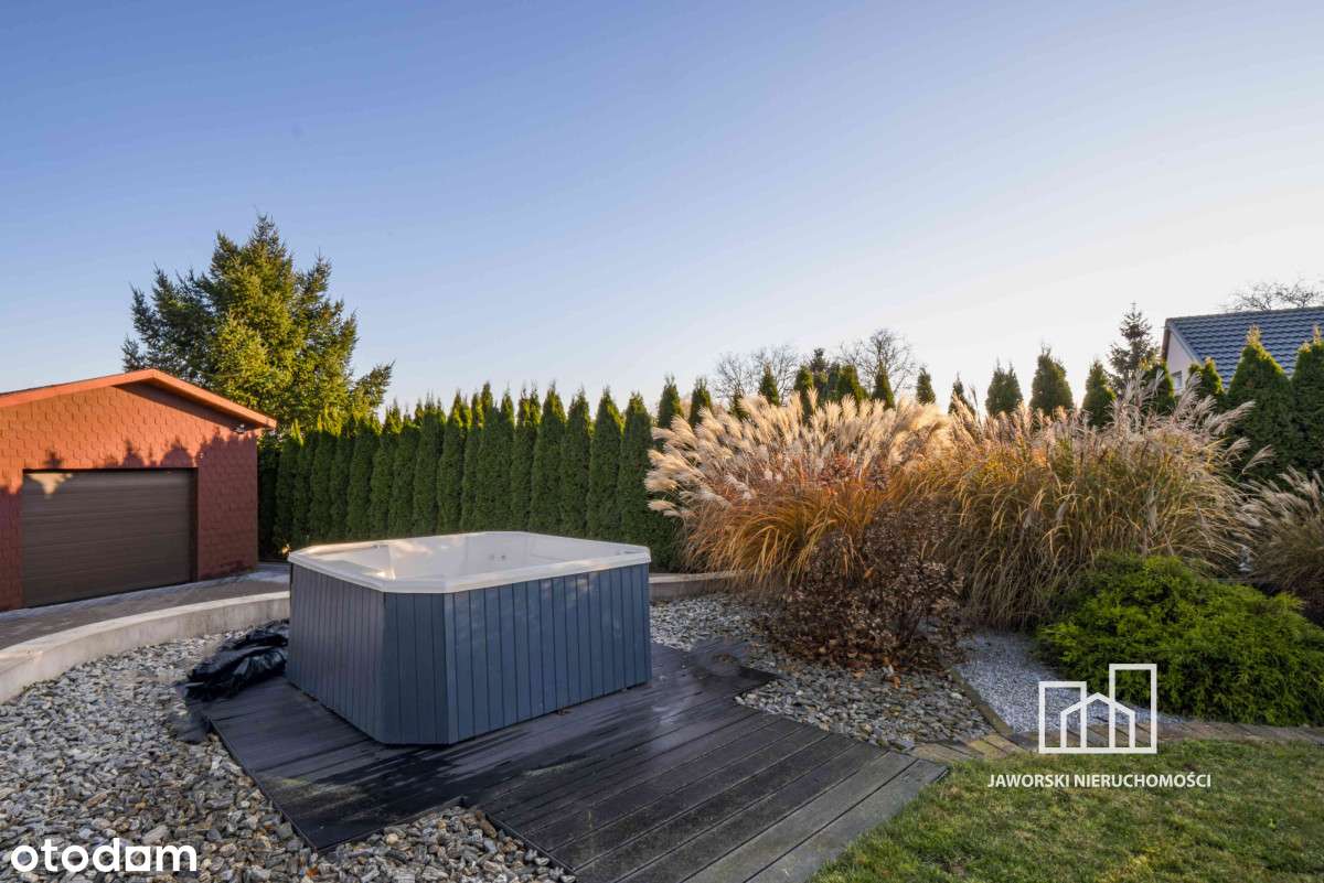 Piękna okolica, basen, jacuzzi, garaż, duży ogród-11