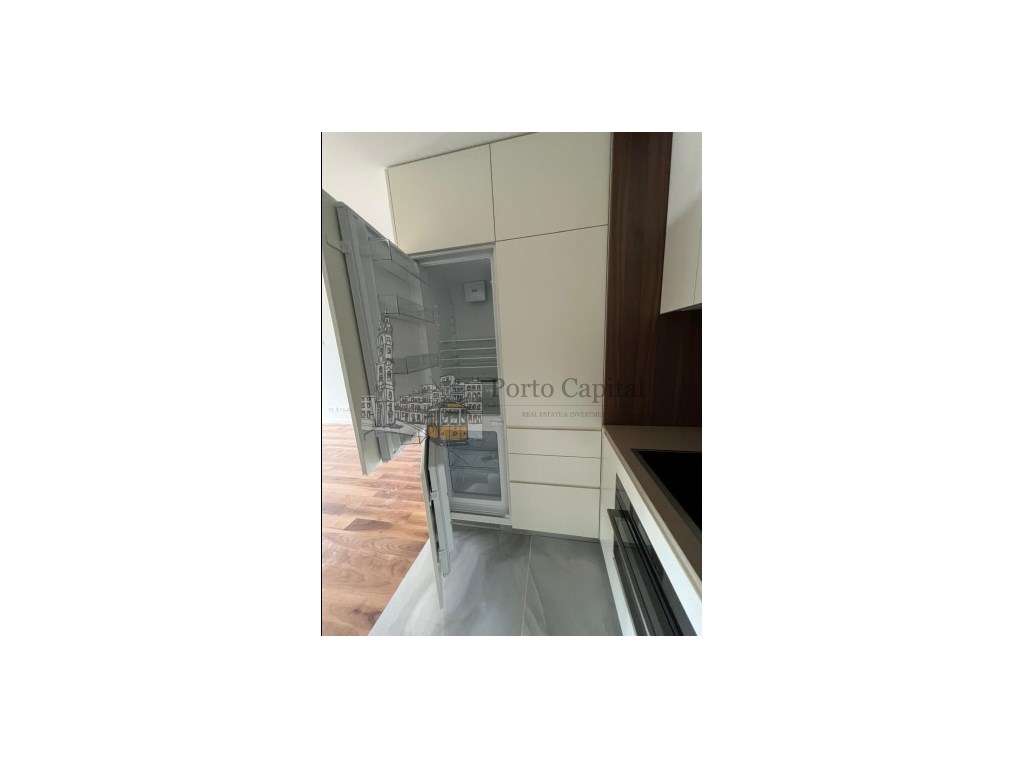 EXCELENTE APARTAMENTO T0, COM VARANDA, JUNTO AO METRO EM VILA NOVA ... - Grande imagem: 5/20