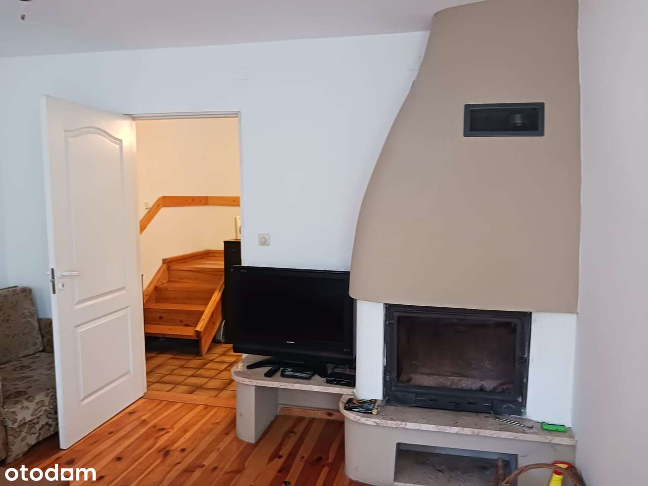 Zaborze ,wolnostojący  całoroczny , do zamieszkania - Pełny obrazek: 4/7