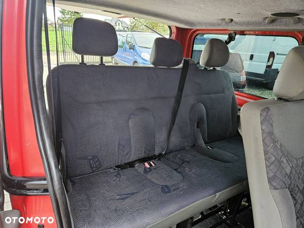 Renault Trafic - 13