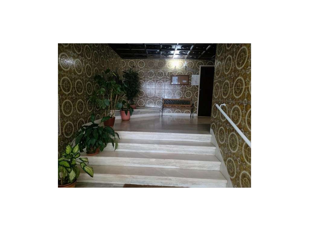 Apartamento T2 na Figueirinha ( Oeiras ) totalmente Remodelado-22