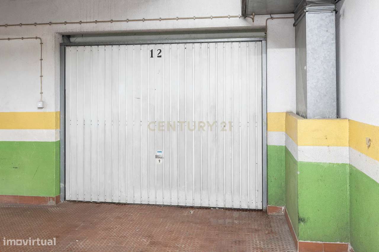 Apartamento T3 Miraflores - Oeiras com Garagem Box-7