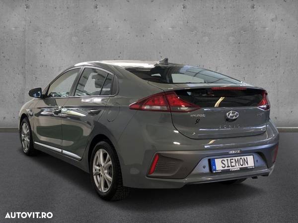 Hyundai IONIQ - 4