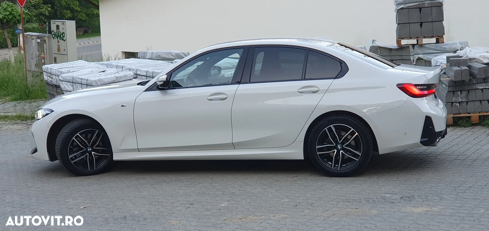 BMW Seria 3 320i AT - 14