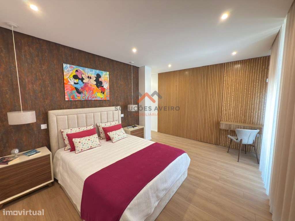 Moradia T4 Moderna | Cacia | A 5 Minutos de Aveiro-14