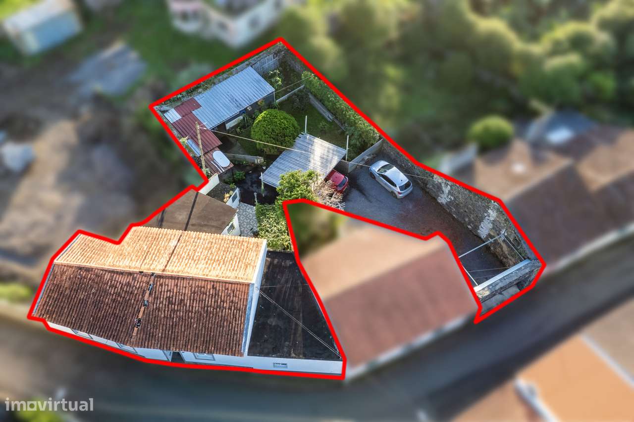 Moradia T3 - Fenais da Luz-30