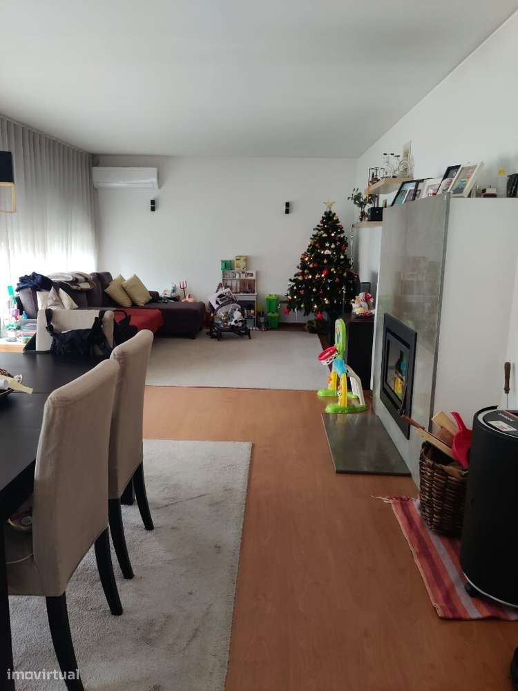 Exclusivo Apartamento T3 | 150 m2 | Garagem Dupla | A 2 Minutos da Cid - Grande imagem: 5/11