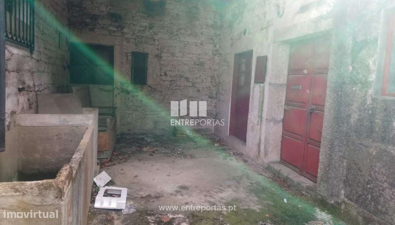 Venda Moradia de pedra para restauro, Gestaçô, Baião - Grande imagem: 5/31