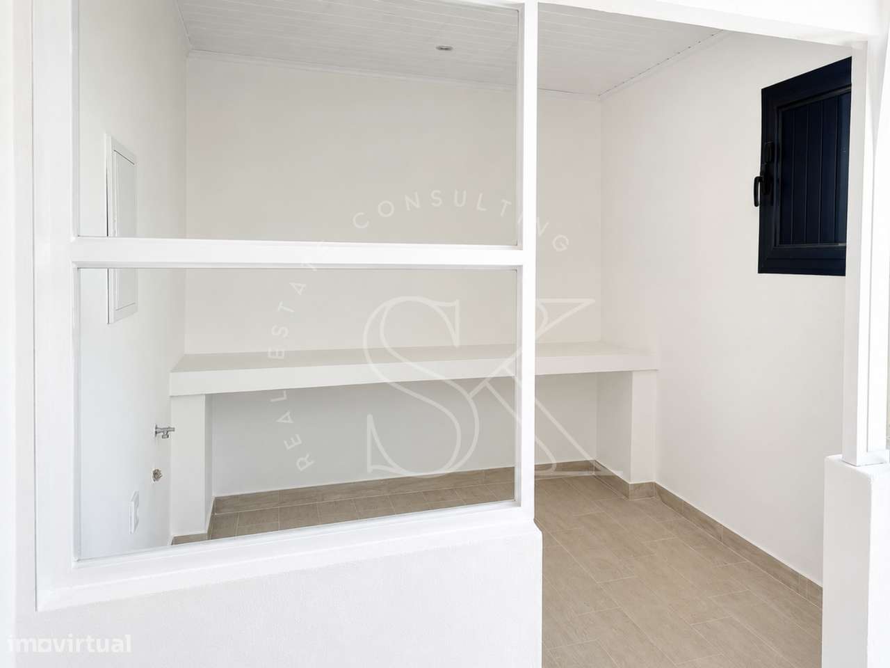 Moradia T2+1 Totalmente Renovada em Cabeção, Mora-9
