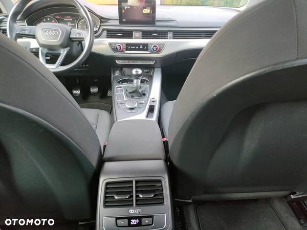 Audi A4 2.0 TFSI ultra - 8
