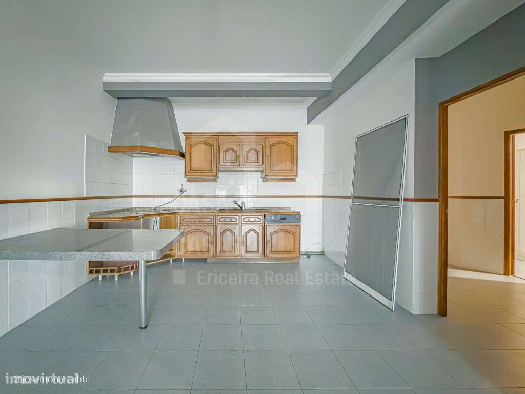 Vende Moradia T3 - Ericeira 2,5 km, A Casa das Casas-25