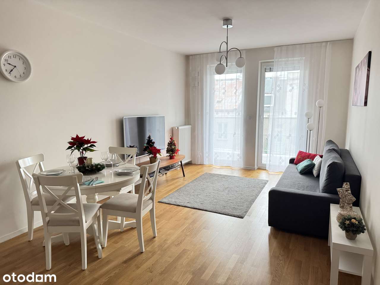 Urządzone z balkonem, kom. i garażem – wszystko, czego potrzebujesz!-2