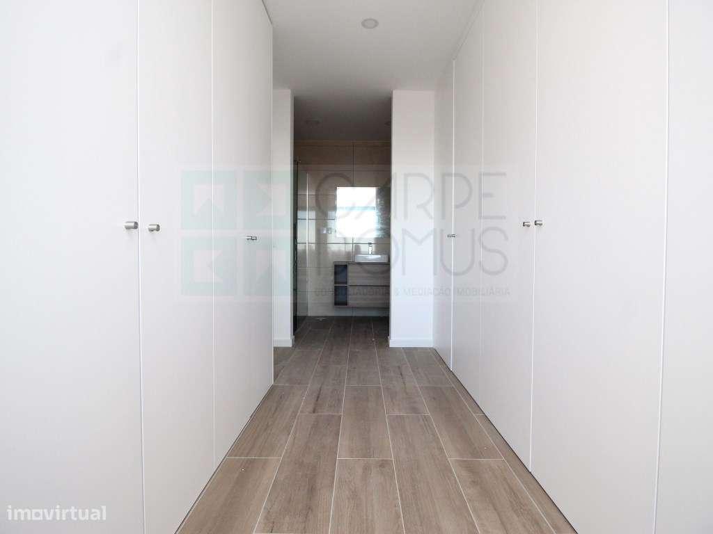 Nova Moradia T4 em Tavira - Conforto e Elegância-17