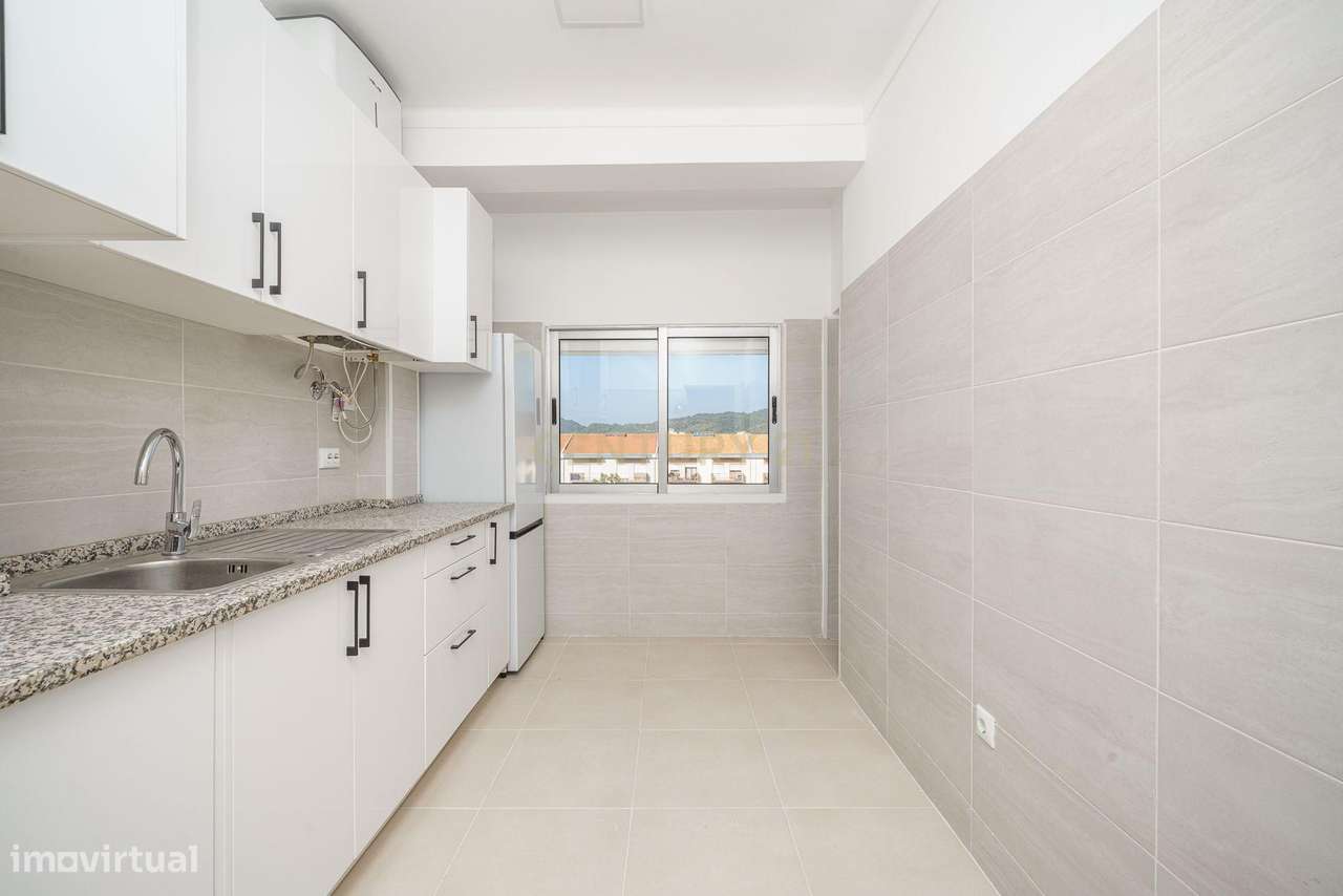 Apartamento T2 em Setúbal – Excelente Oportunidade-0