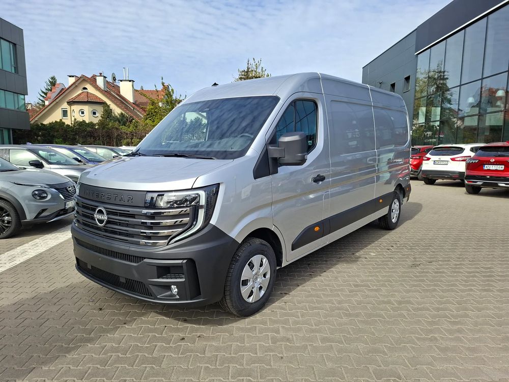Nissan Interstar 2025
