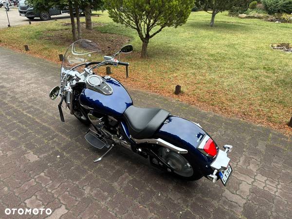 Suzuki Intruder - 7