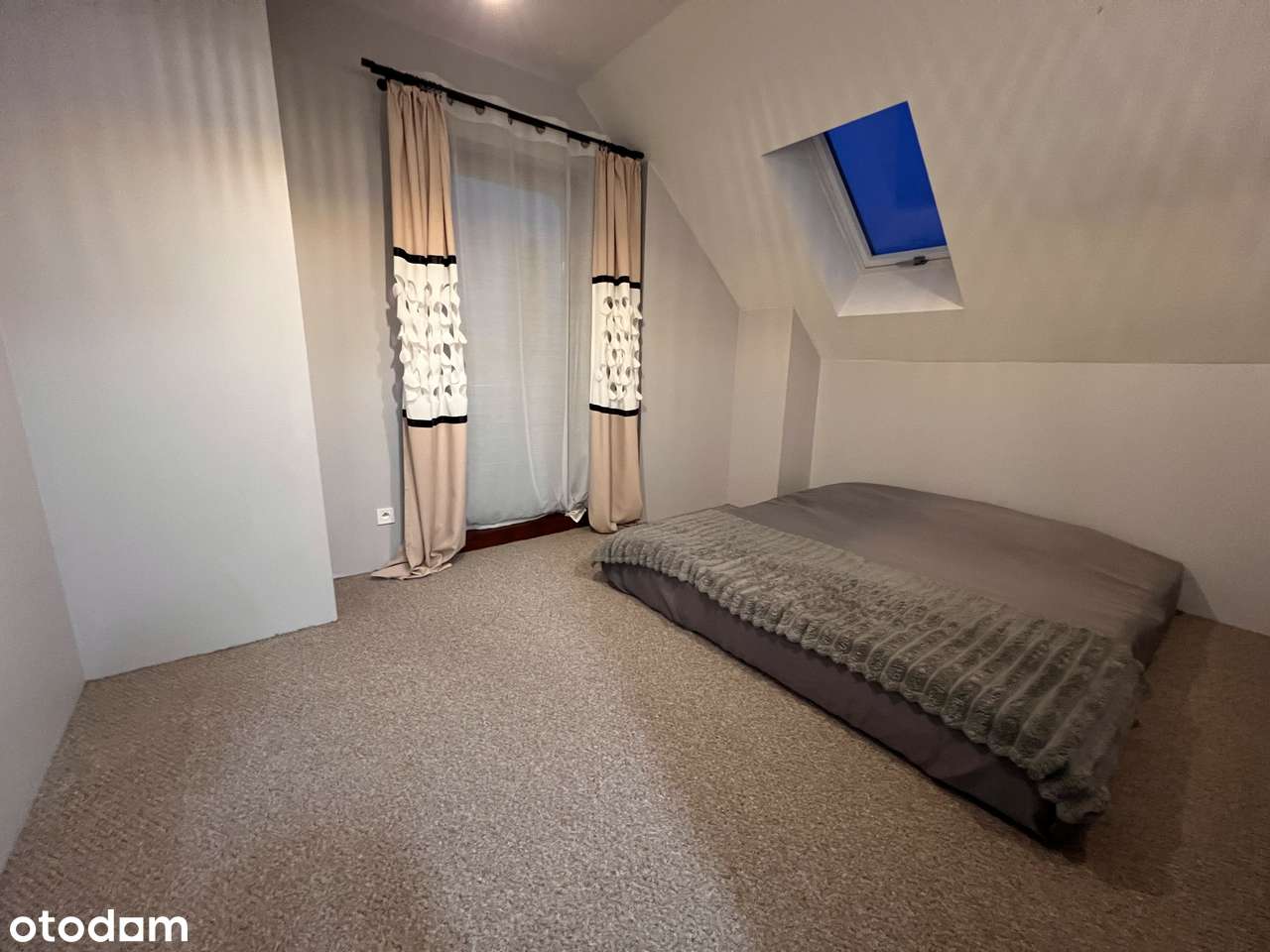 Dom z kominkiem i dużą działką w Lędzinach - idealny dla rodziny!-9