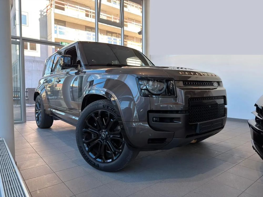 Land Rover Defender 110 5.0 V8 P635 Octa 2025