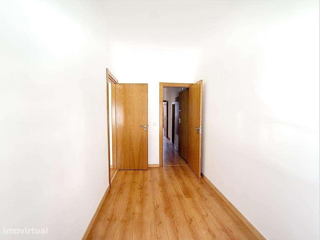 T2+1 pronto a habitar no centro de Lisboa!-19