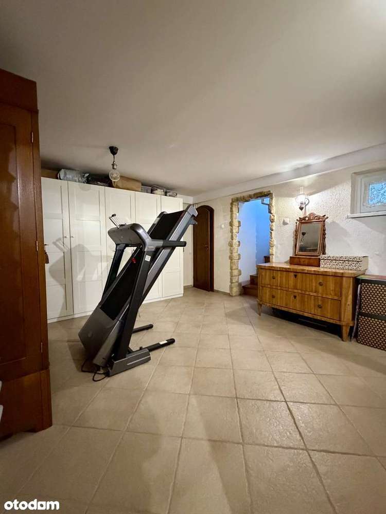 Ul.Lotnicza/5pok/cztery poziomy/ogród/garderoba/garaż/siłownia-18