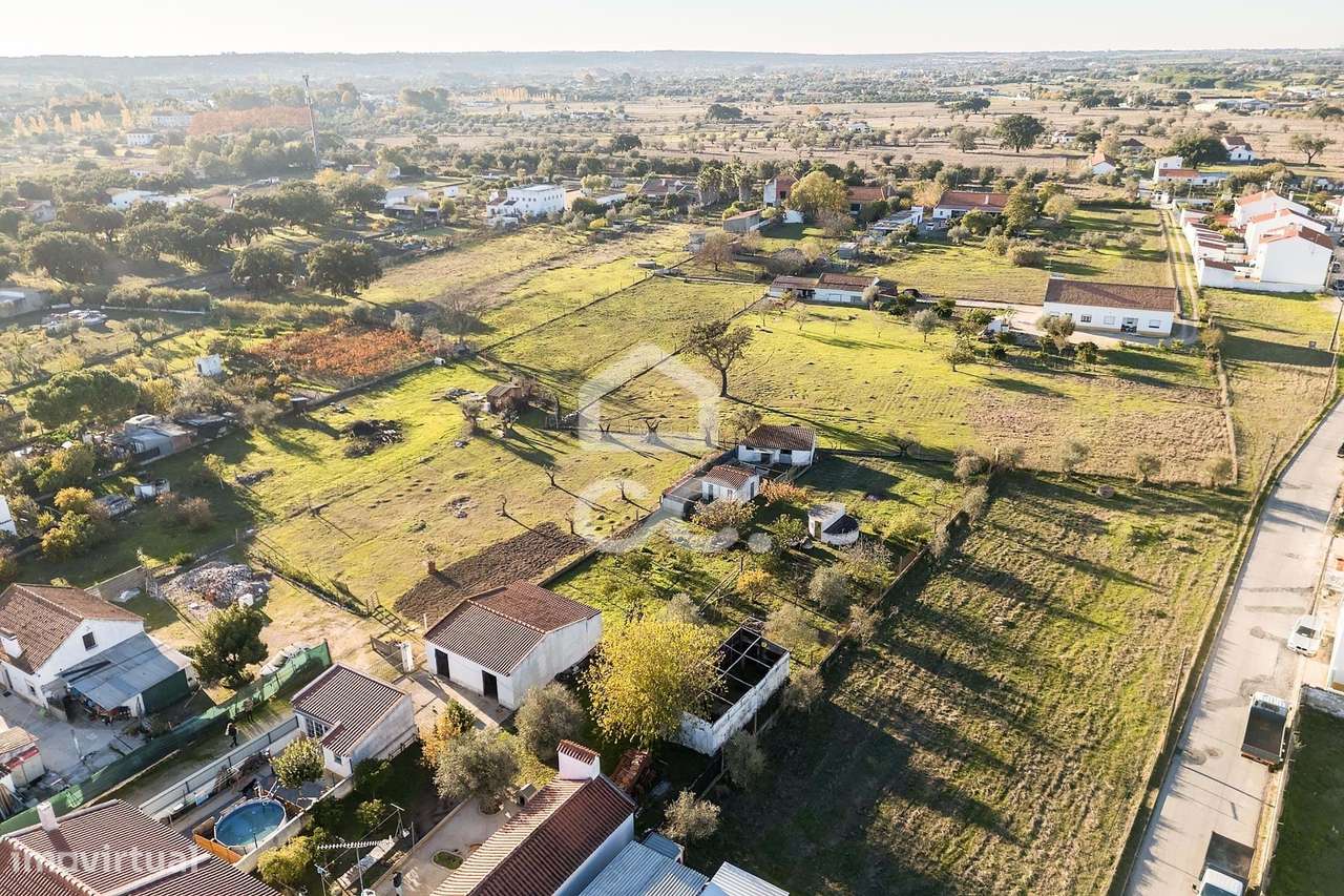 Terreno de  1.350 m² c/ Anexo de Apoio Agrícola | Canaviais, Évora-40