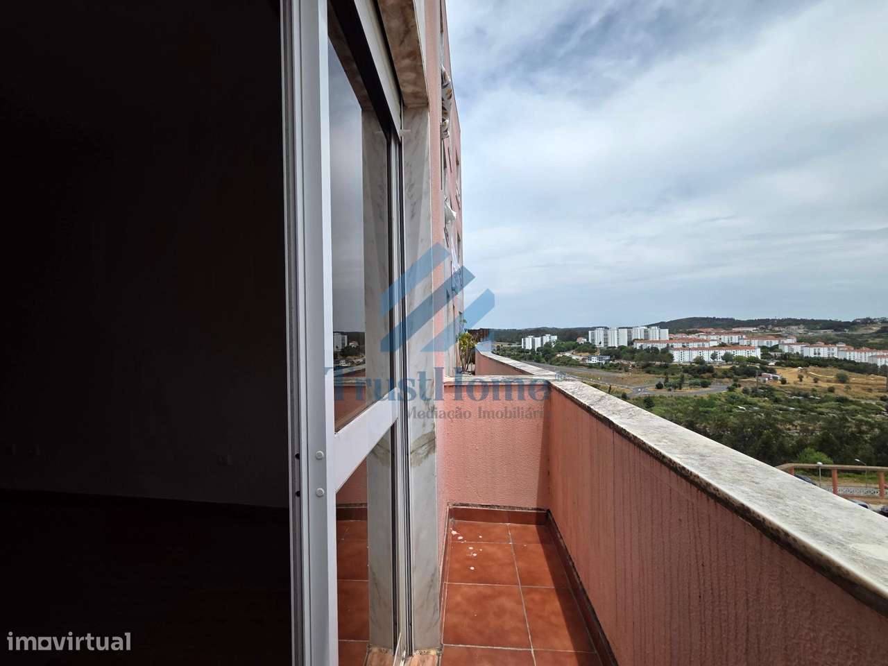 T2 em Fitares com 130m2 e garagem a 9 min. da estação-20