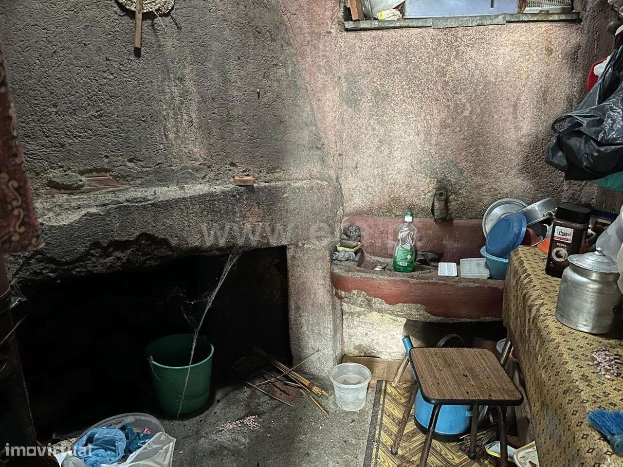 Moradia T2 / Gouveia, Cativelos - Grande imagem: 4/9