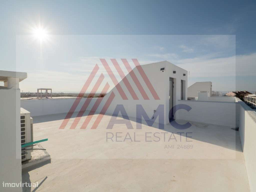 VENDE-SE MORADIA T3 NOVA COM PISCINA PRIVATIVA E GARAGEM-36