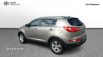 Kia Sportage 2.0 L - 5