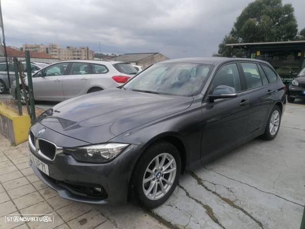 BMW 318 d Touring Line Luxury Purity - 4