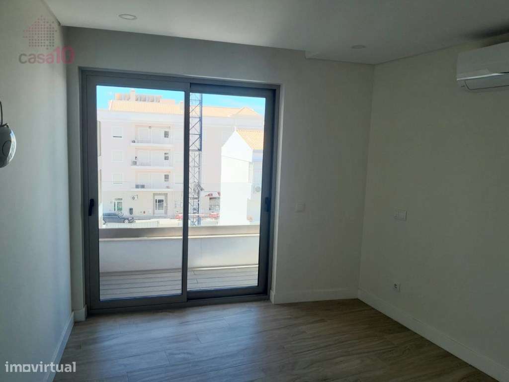 Apartamento T4 Duplex novo para venda em Almancil-11