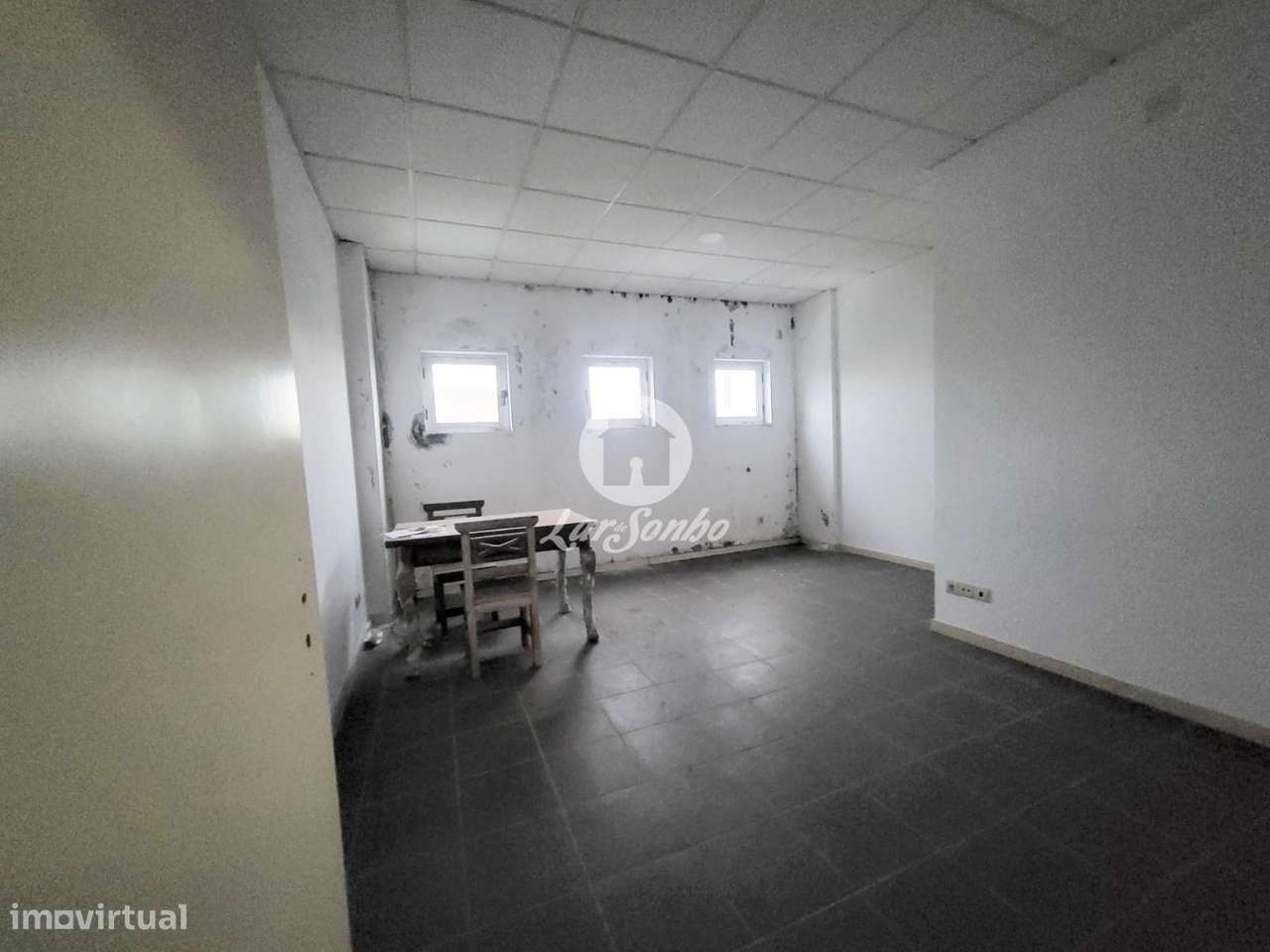 Armazém de 524m2 em Árvore, Vila do Conde - Grande imagem: 5/7